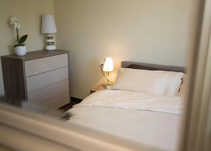 Apartment Deluxe Sea View Mate Balote